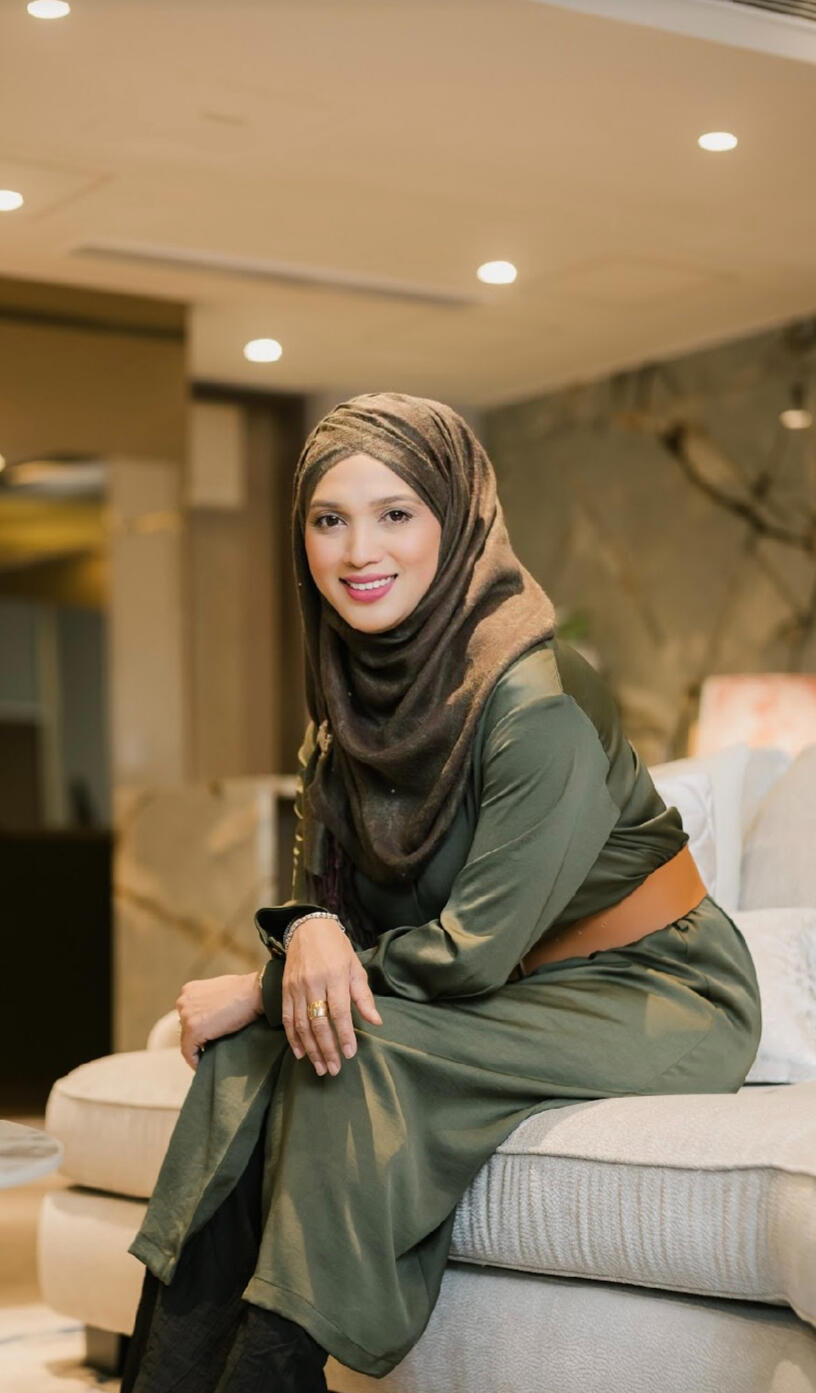 Sheela Ferozkhan, Associate Division Director at Singapore Realtors Inc
